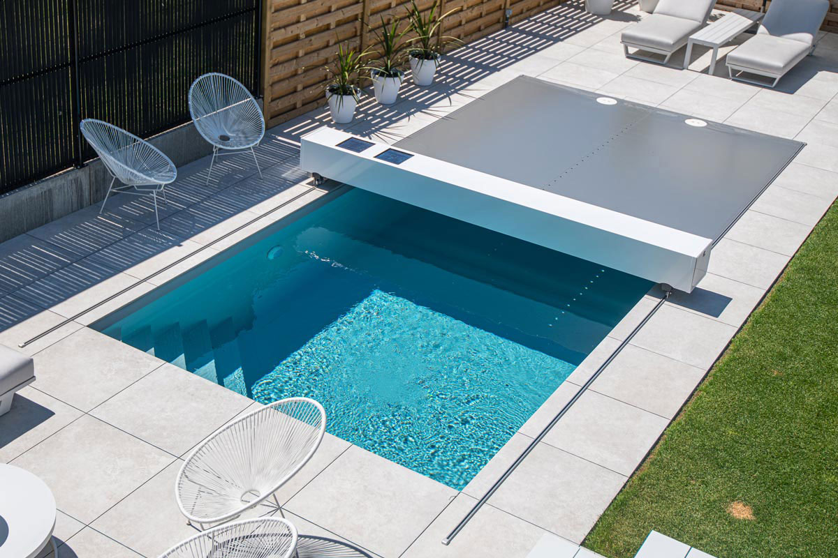 Piscina con copertura Minimal